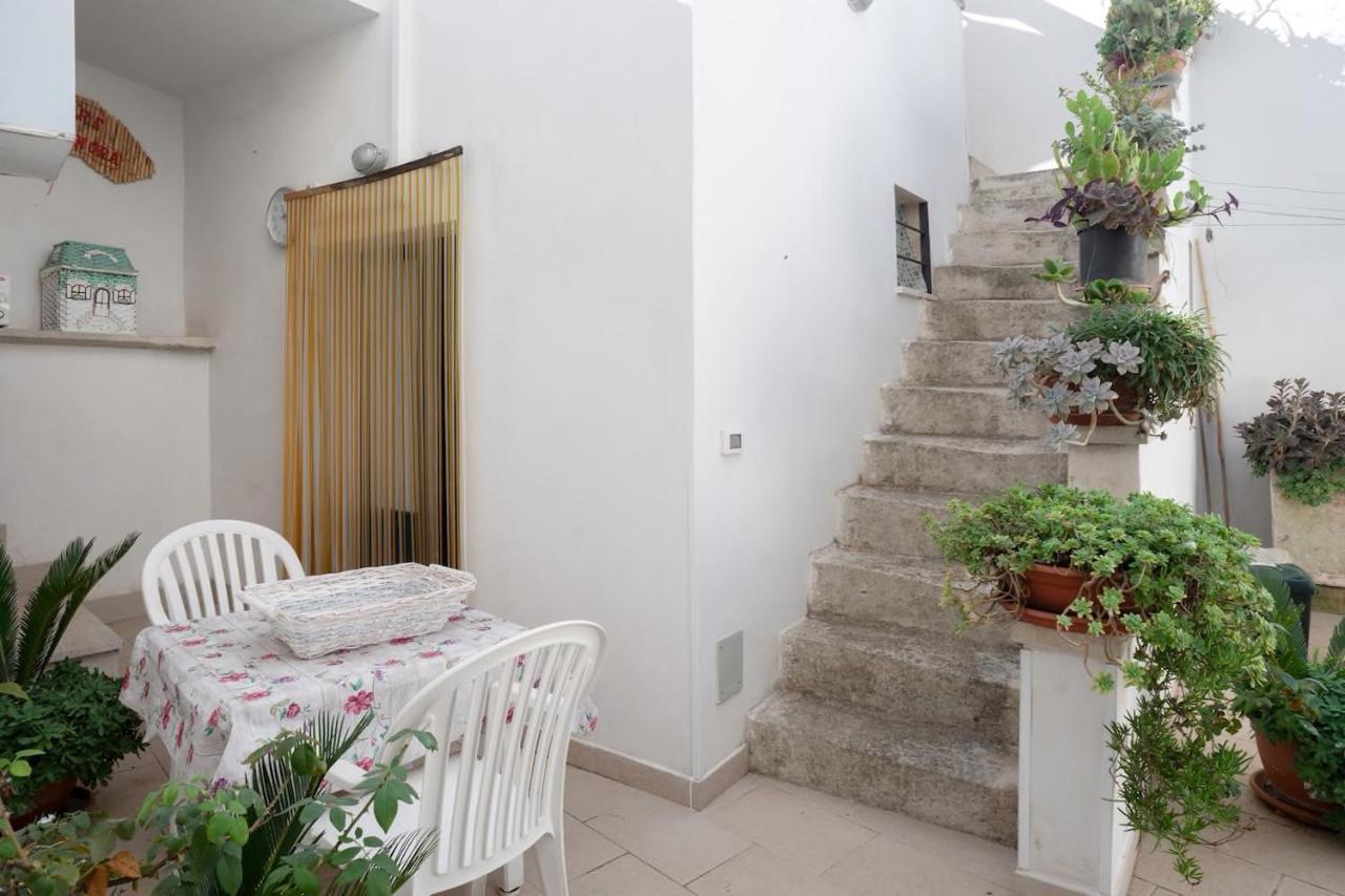 Appartement La Torre Antica Dimora à Giuggianello Extérieur photo