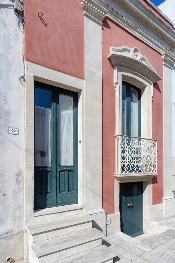Appartement La Torre Antica Dimora à Giuggianello Extérieur photo